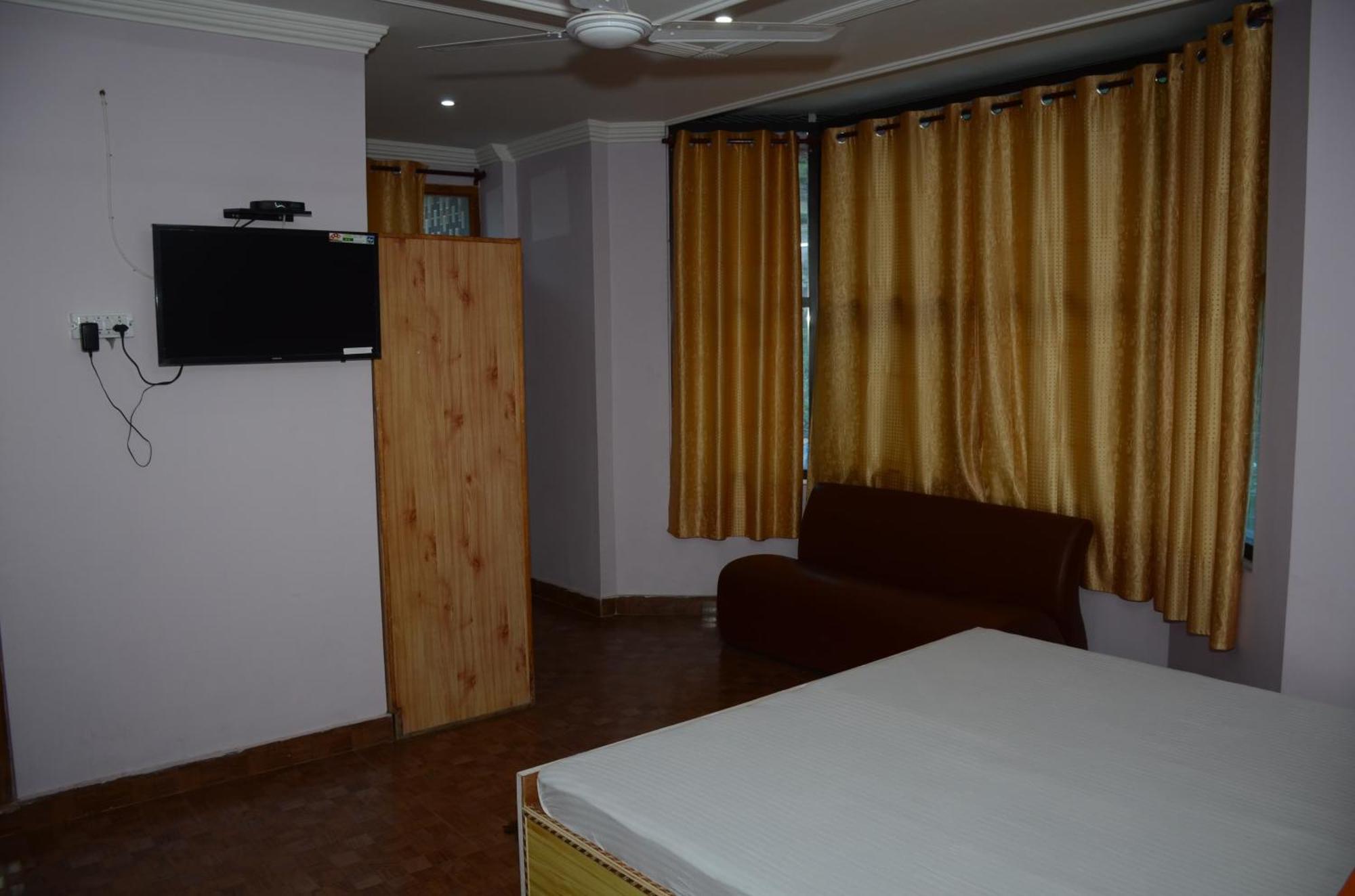 Hotel Alpine View Sarāhan Esterno foto